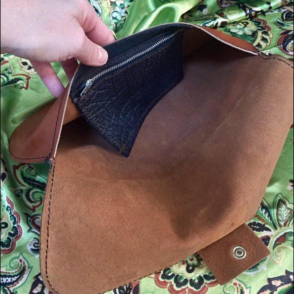 1960's handmade Leather clutch - Picture 6 of 8